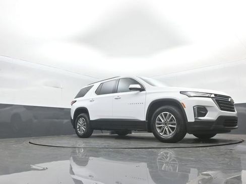 Used 2023 Chevrolet Traverse LT w/ LPO, Floor Liner Package image 33