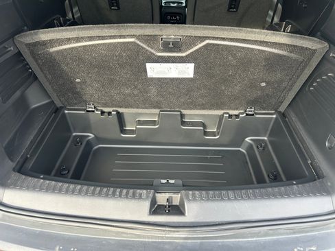 Used 2025 Chevrolet Traverse LT w/ LPO, Floor Liner Package AWD/4WD image 41