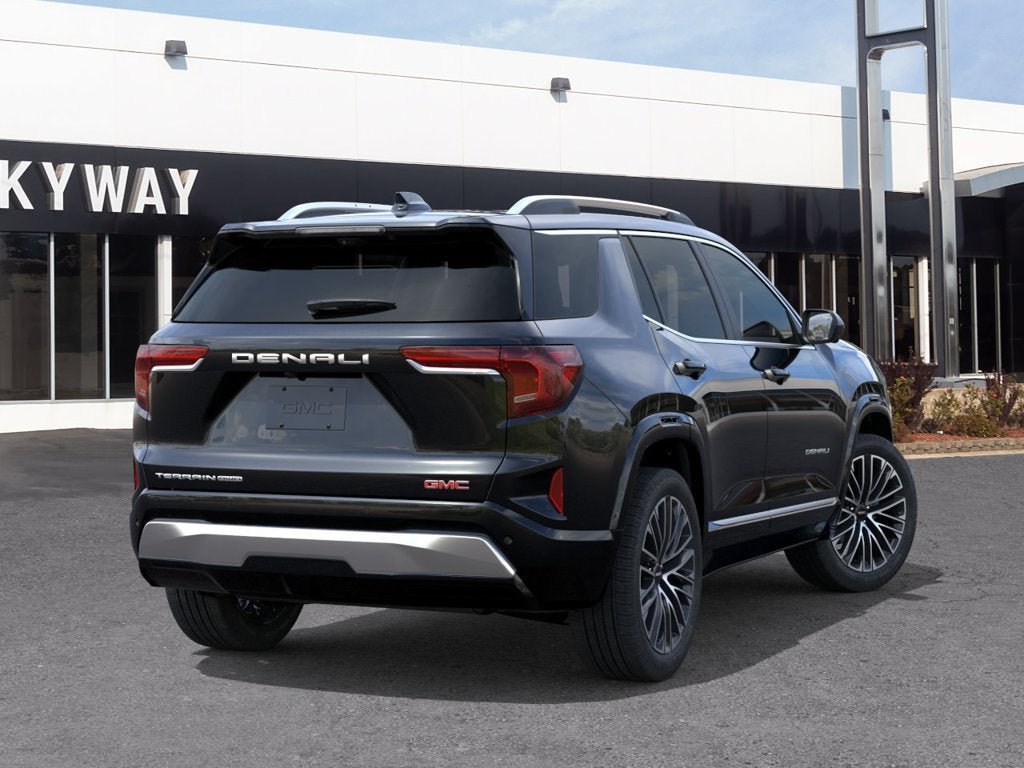 New 2027 GMC Terrain Denali w/ LPO, Floor Liner Package AWD/4WD image 4