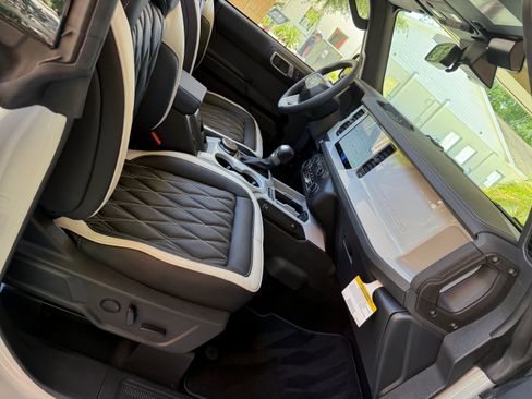 Used 2026 Ford Bronco Outer Banks AWD/4WD image 23
