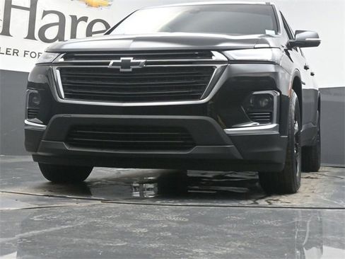 Used 2023 Chevrolet Traverse LT w/ Midnight/Sport Edition image 58