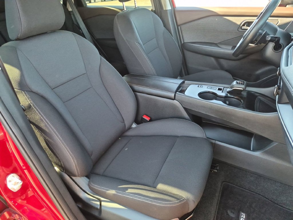 Used 2023 Nissan Rogue S FWD image 30