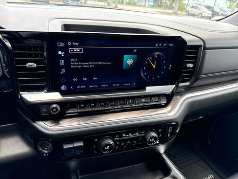 Used 2023 Chevrolet Silverado 1500 LTZ RWD image 21