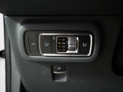 New 2026 Lincoln Nautilus Premier w/ Equipment Group 102A AWD/4WD image 24
