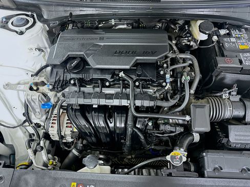 Used 2025 Kia K4 LXS image 32