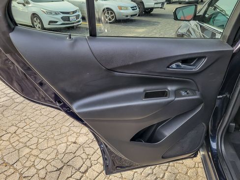 Used 2021 Chevrolet Equinox LT FWD image 25
