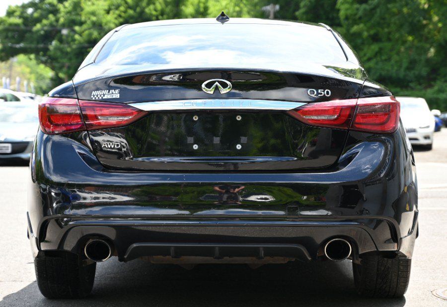 Used 2018 INFINITI Q50 Luxe w/ Essential Package (3.0T Luxe) AWD/4WD image 5