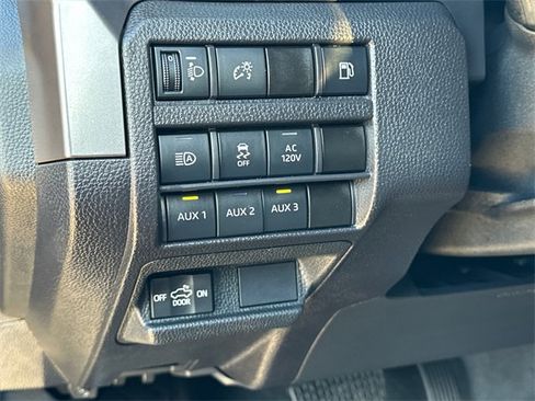 Used 2024 Toyota Tacoma TRD Off-Road image 27