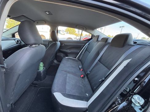 Used 2021 Nissan Versa SV FWD image 12