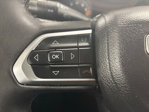 Used 2024 Jeep Compass Latitude image 24