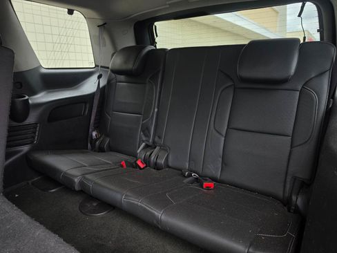 Used 2017 GMC Yukon SLT w/ Open Road Package AWD/4WD image 13