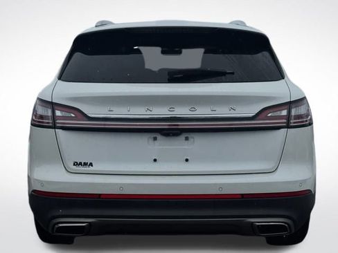 Certified 2023 Lincoln Nautilus Reserve image 8