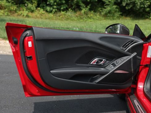 Used 2018 Audi R8 V10 plus w/ Full Leather Package image 46