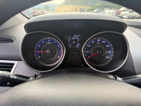 Used 2013 Hyundai Elantra GLS w/ Preferred Pkg FWD image 9