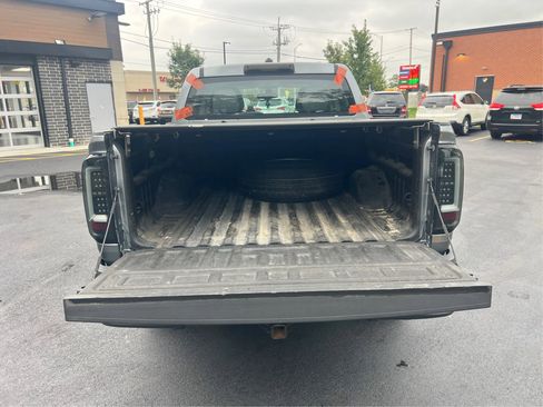 Used 2018 Chevrolet Colorado LT w/ LT Convenience Package image 14