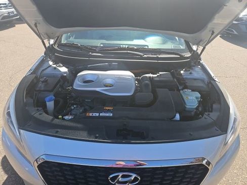 Used 2016 Hyundai Sonata SE FWD image 9