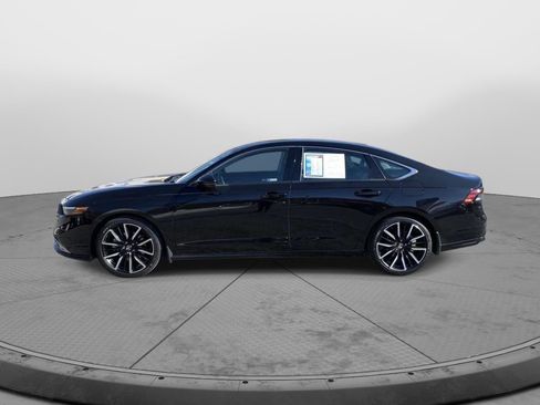 Used 2023 Honda Accord Touring image 6