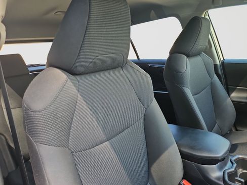 Used 2025 Toyota RAV4 LE FWD image 12