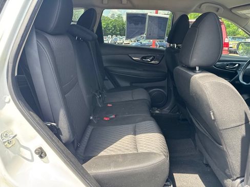 Used 2018 Nissan Rogue SV w/ Premium Package AWD/4WD image 7