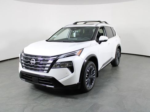 New 2026 Nissan Rogue Platinum w/ Platinum Premium Package image 2