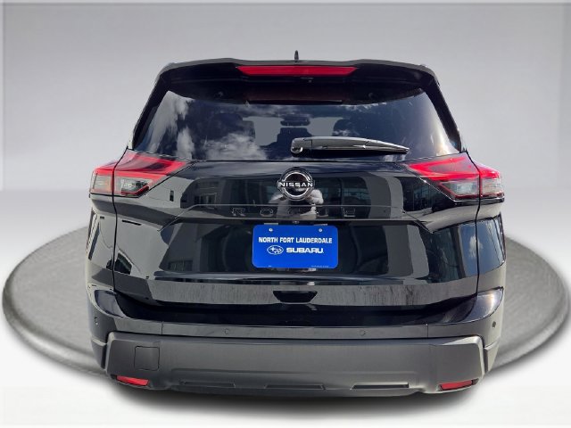 Used 2026 Nissan Rogue Dark Armor FWD image 12