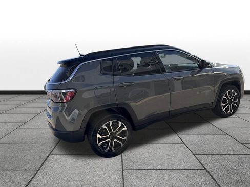 Used 2024 Jeep Compass Limited image 8