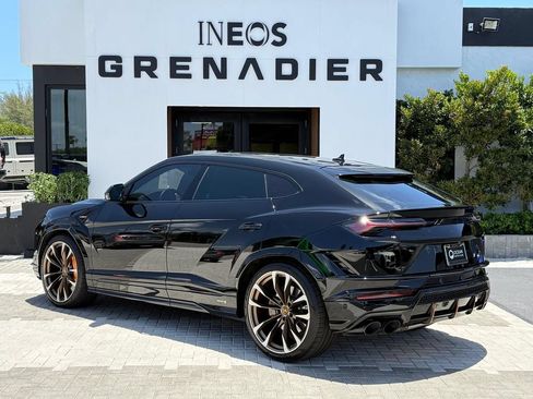 Used 2024 Lamborghini Urus S AWD/4WD image 3