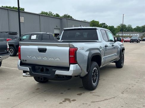 New 2025 Toyota Tacoma TRD Off-Road image 7