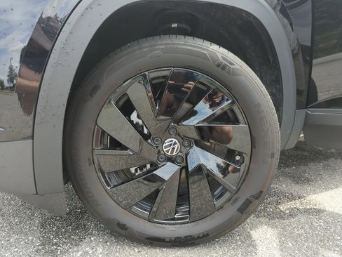Used 2025 Volkswagen Atlas SE w/ Black Wheel Package AWD/4WD image 49