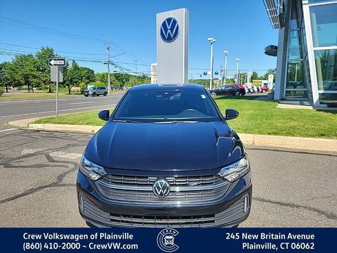 Certified 2024 Volkswagen Jetta Sport FWD image 2