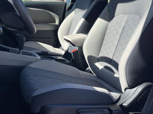 Used 2025 Subaru Forester image 12