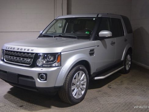 Used 2016 Land Rover LR4 4WD 4dr image 2