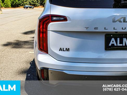 Used 2025 Kia Telluride S FWD image 13
