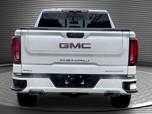 Used 2022 GMC Sierra 1500 Denali image 5