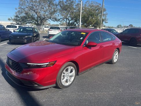 Certified 2025 Honda Accord LX image 3