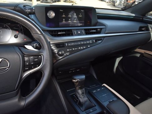 Used 2019 Lexus ES 350 350 w/ Accessory Package 2 image 26