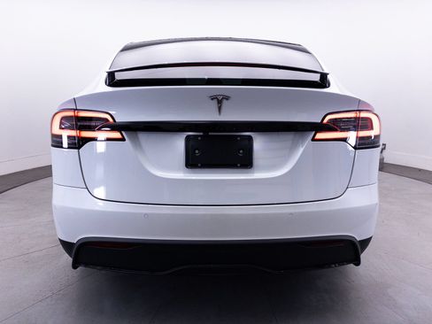 Used 2022 Tesla Model X AWD/4WD image 16