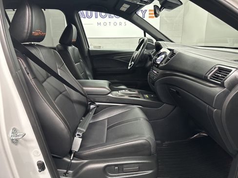 Used 2024 Honda Passport TrailSport image 22