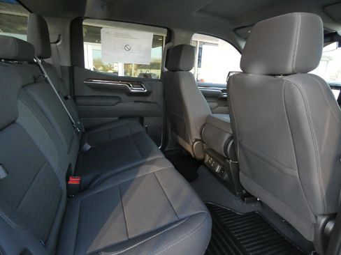 New 2026 GMC Sierra 1500 Elevation image 16