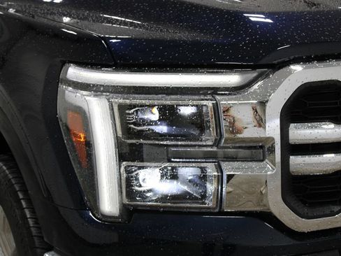 Used 2025 Ford F150 Lariat w/ Equipment Group 501A Mid AWD/4WD image 12