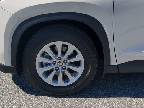 Used 2024 Toyota Grand Highlander Limited image 19