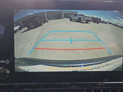 Used 2025 Toyota Corolla LE image 12