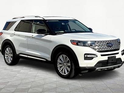 Used 2023 Ford Explorer Limited w/ Limited Technology Package