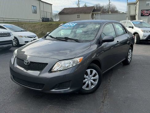 Used 2010 Toyota Corolla LE image 1