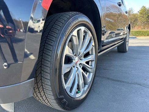 Used 2022 GMC Yukon XL Denali w/ Max Trailering Package image 12