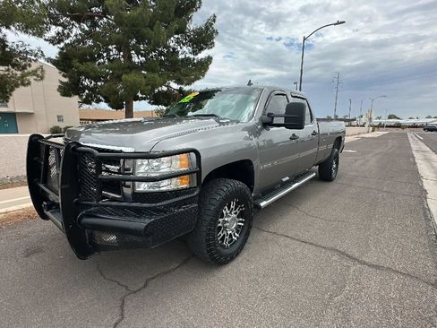 Used 2009 Chevrolet Silverado 3500 LT w/ Exterior Plus Package AWD/4WD image 11