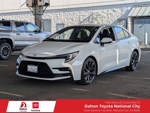 Certified 2024 Toyota Corolla SE w/ SE Premium Package FWD image 1