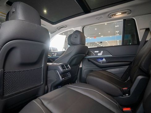 New 2026 Mercedes-Benz GLS 450 4MATIC image 30