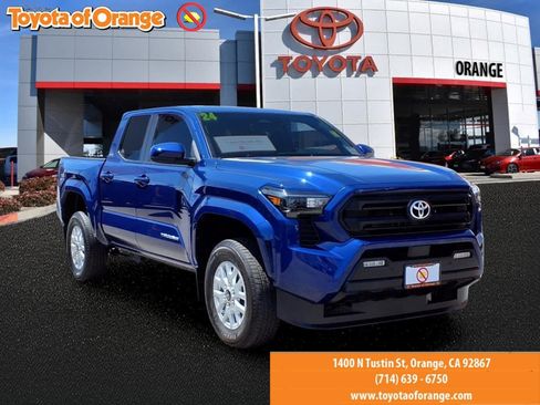 Certified 2024 Toyota Tacoma SR5 AWD/4WD image 1