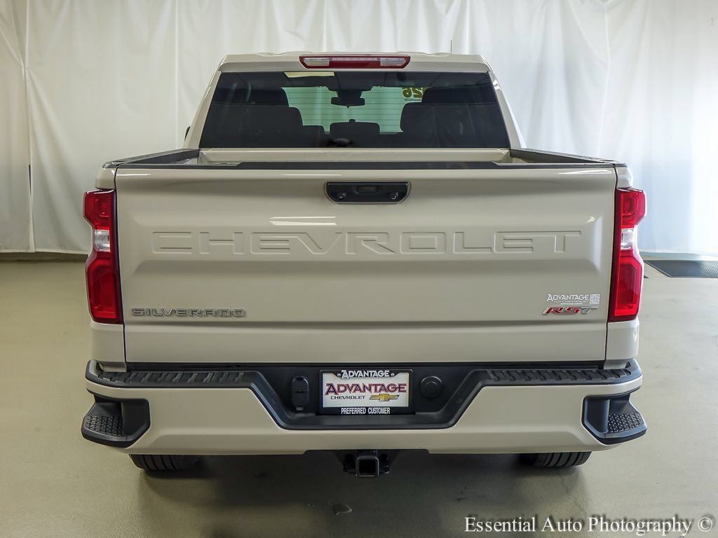 Used 2026 Chevrolet Silverado 1500 RST AWD/4WD image 6